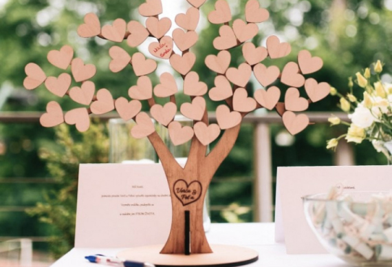 Свадебные пожелания на дереве пожеланий 3D