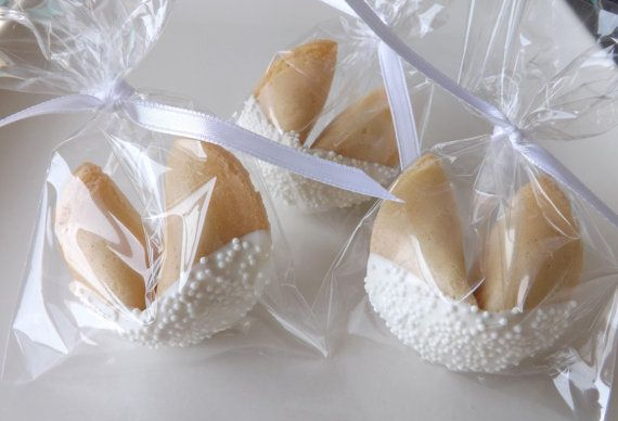 Свадебные бонбоньерки печенье с предсказанием