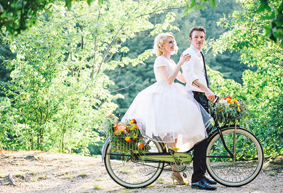 Свадебная фотосессия на велосипеде